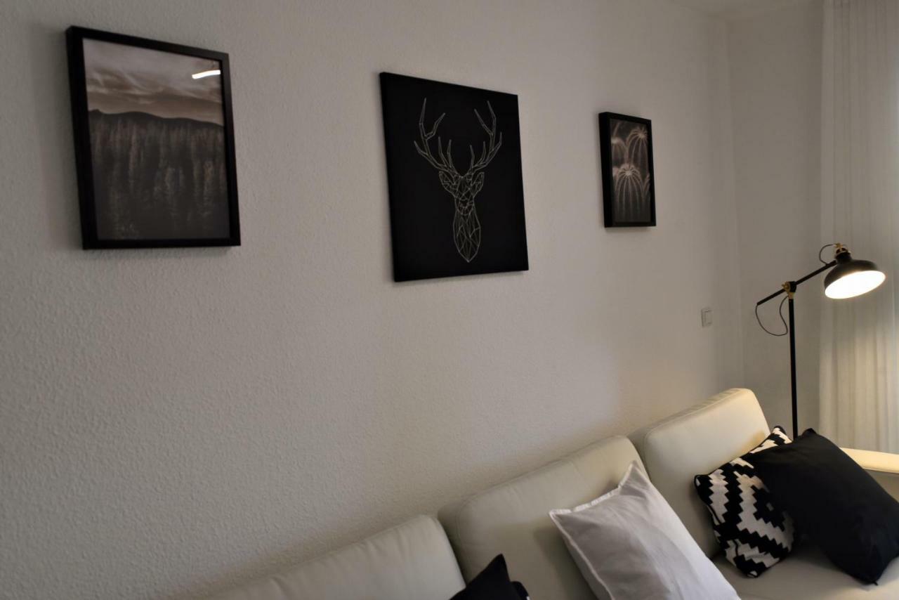 Homely Málaga Don Cristian Esterno foto